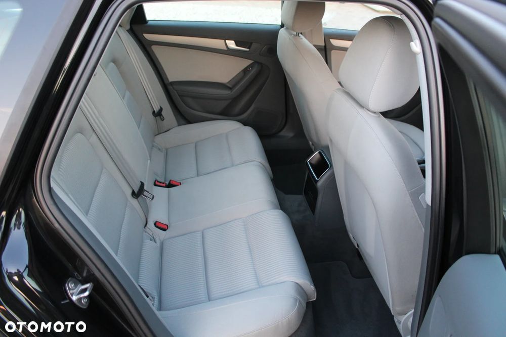 Audi A4 Avant - 22