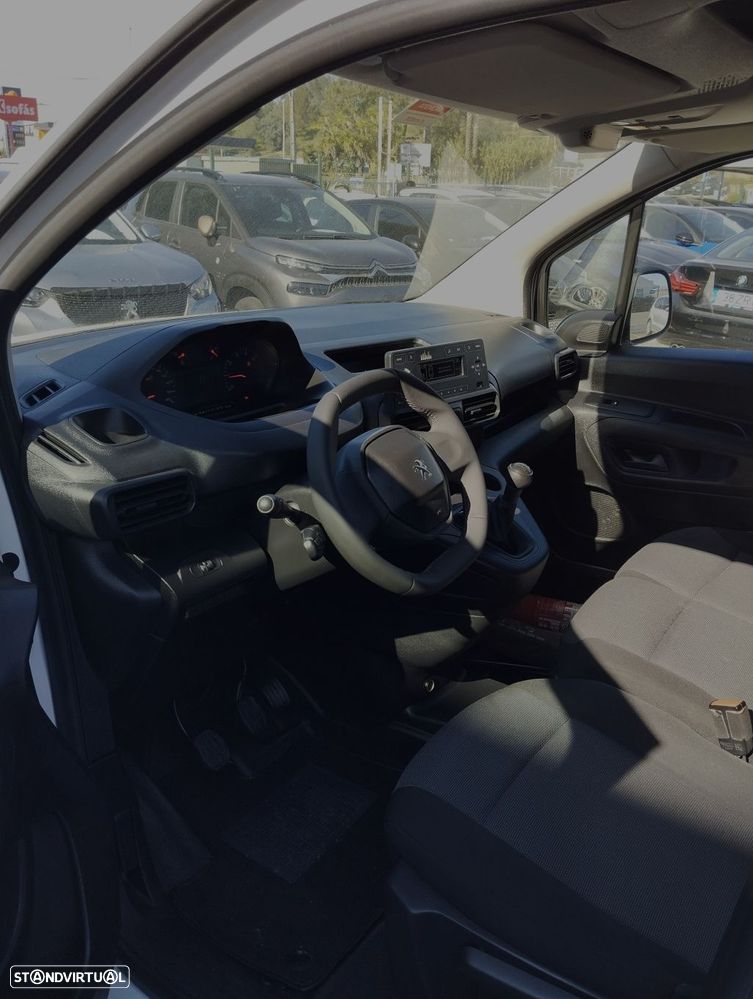 Peugeot Partner 1.5 BlueHDi Asphalt Longa - 2