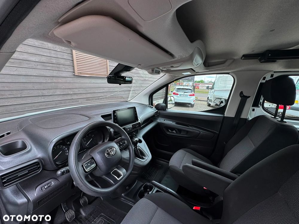 Toyota Proace City - 7