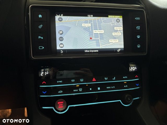 Jaguar F-Pace 2.0 i4D AWD R-Sport - 23