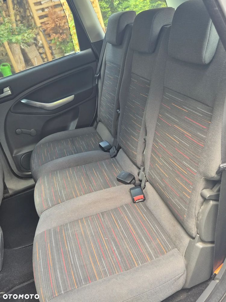 Ford Focus C-Max - 4