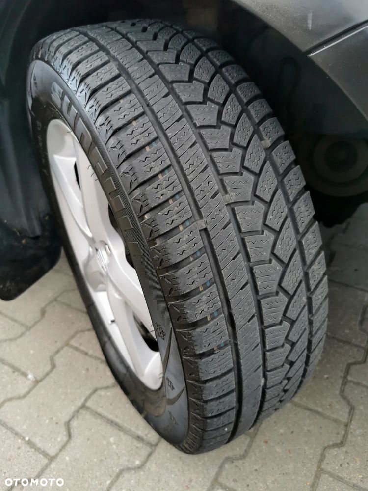 Suzuki SX4 1.9 DDiS DPF Streetline 4x2 Club - 26