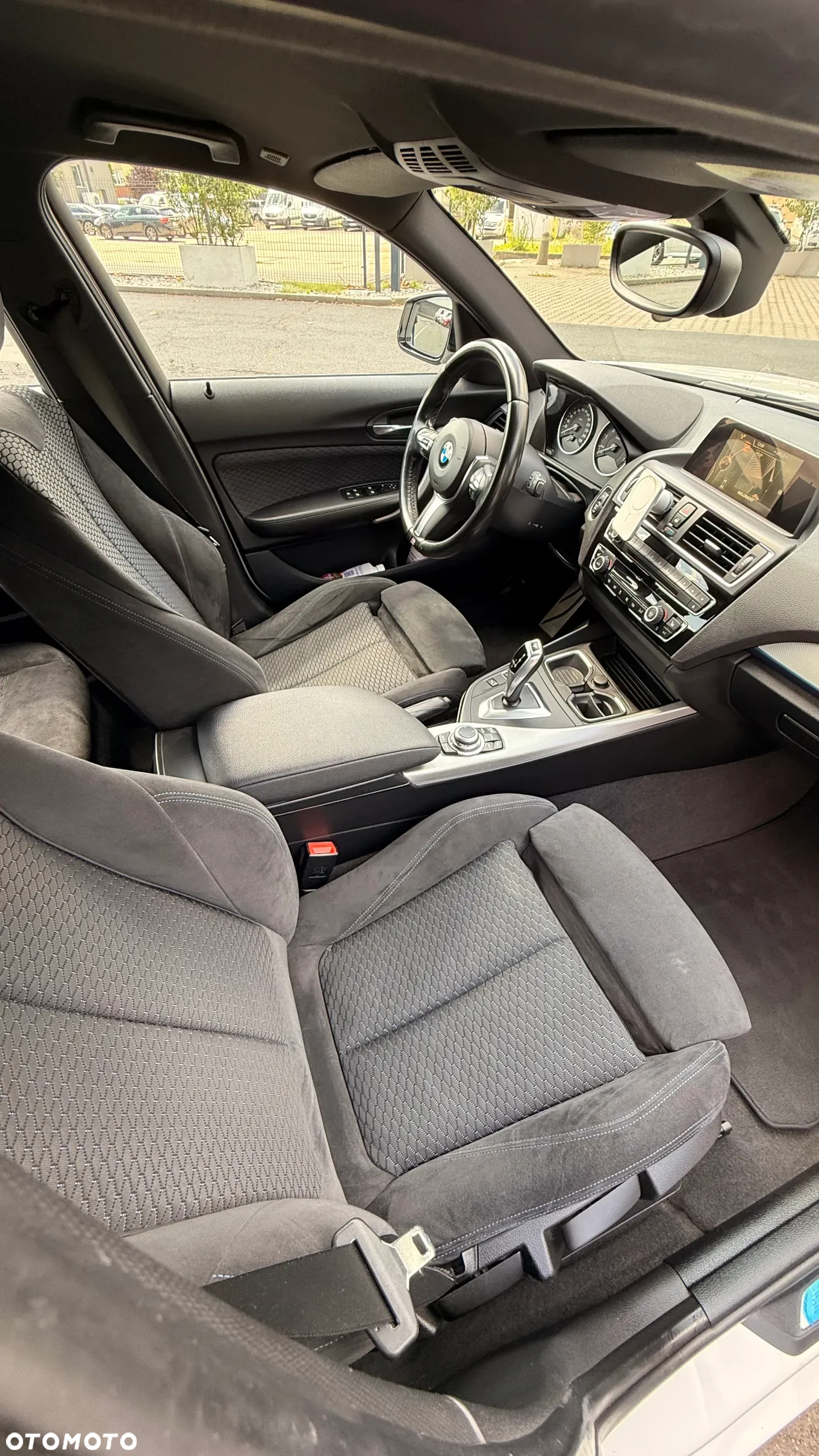 BMW Seria 1 118i M Sport - 29