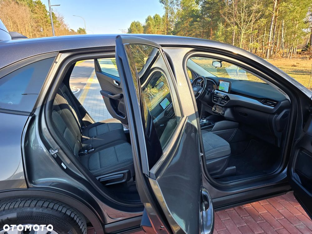Ford Kuga - 20