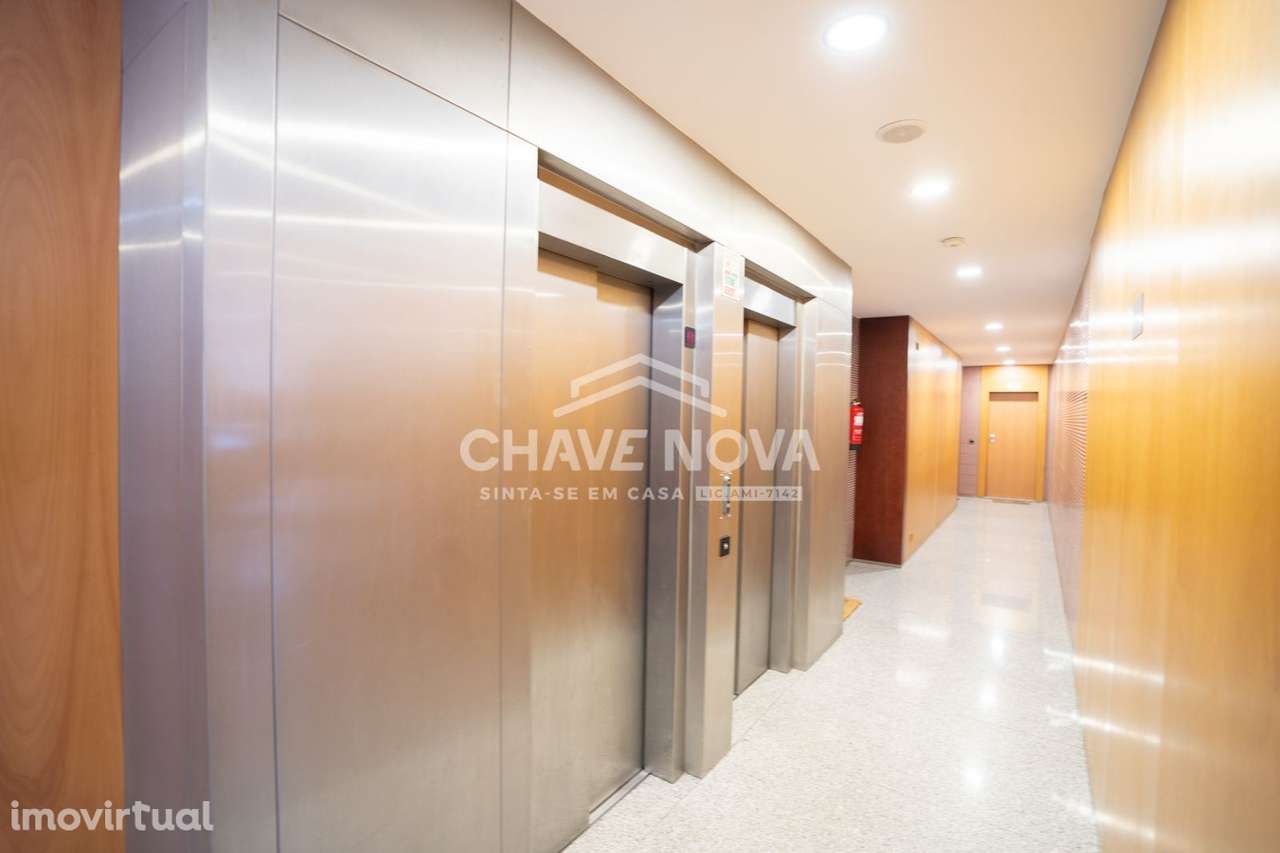 T2 Duplex no Último Andar com Varanda – Polo Universitário do Porto - Grande imagem: 3/25