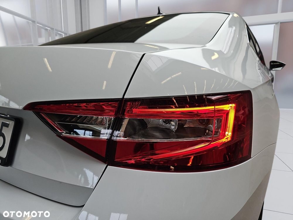 Skoda Superb 2.0 TDI SCR Ambition DSG - 33