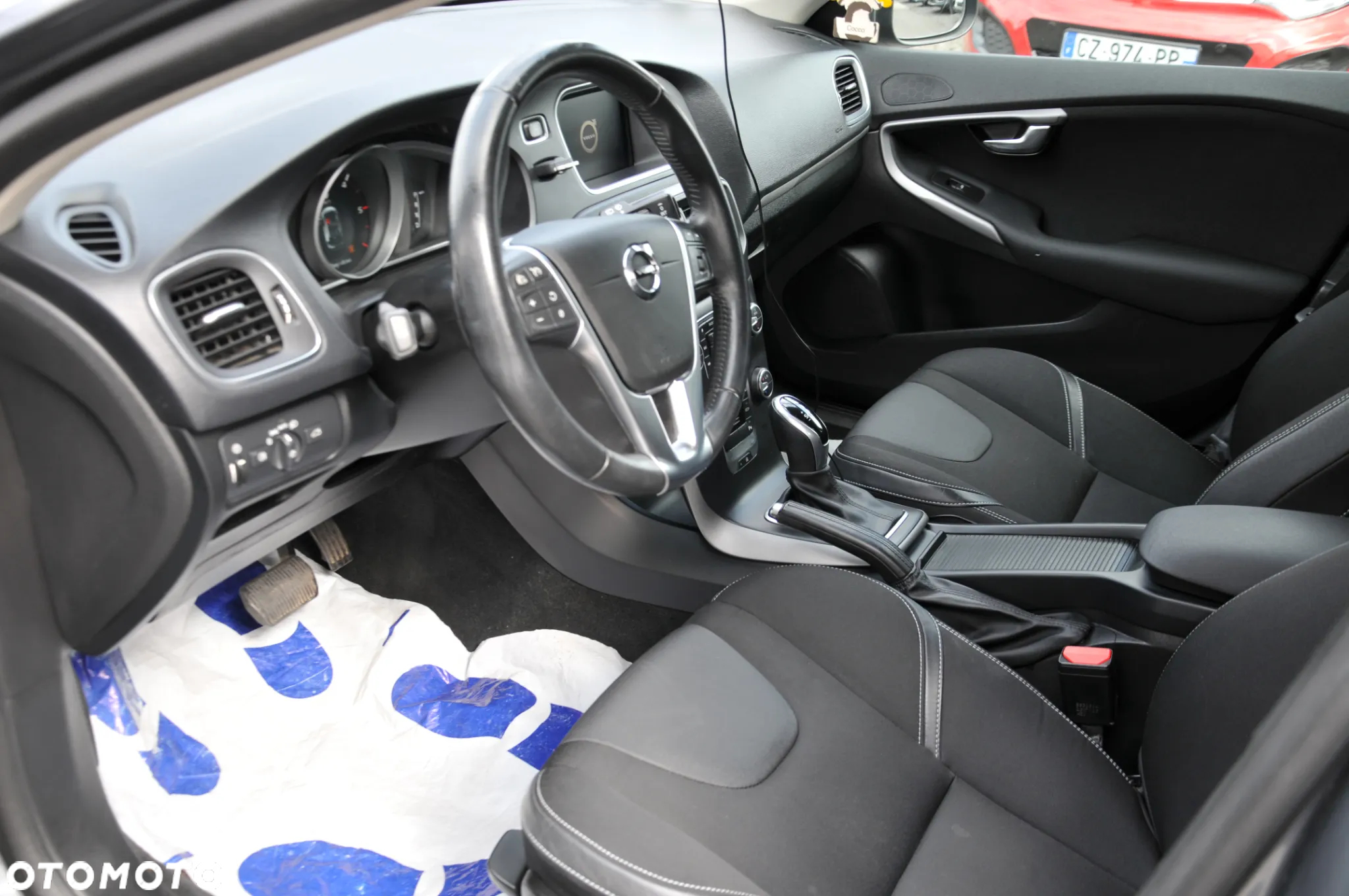 Volvo V40 D2 Drive-E Momentum - 15