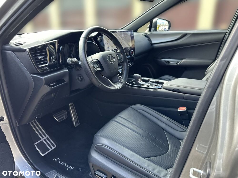 Lexus NX - 14