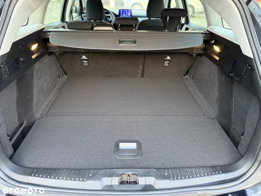 Ford Focus 1.5 EcoBlue Start-Stopp-System TITANIUM - 17