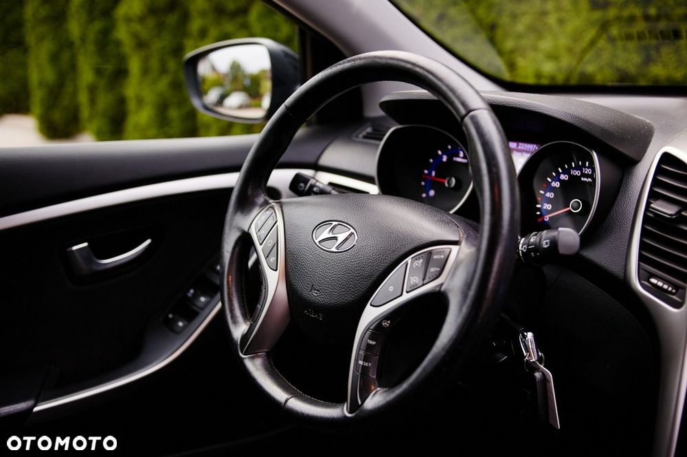 Hyundai i30 - 25