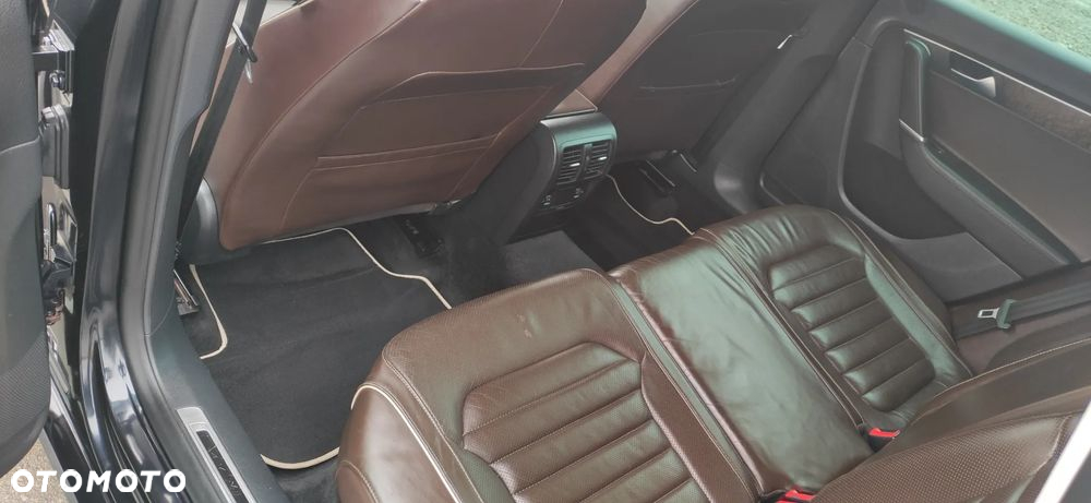 Volkswagen Passat 2.0 TDI Highline DSG - 11