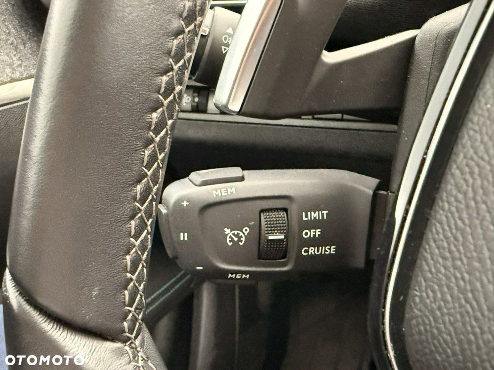 Peugeot 5008 - 29