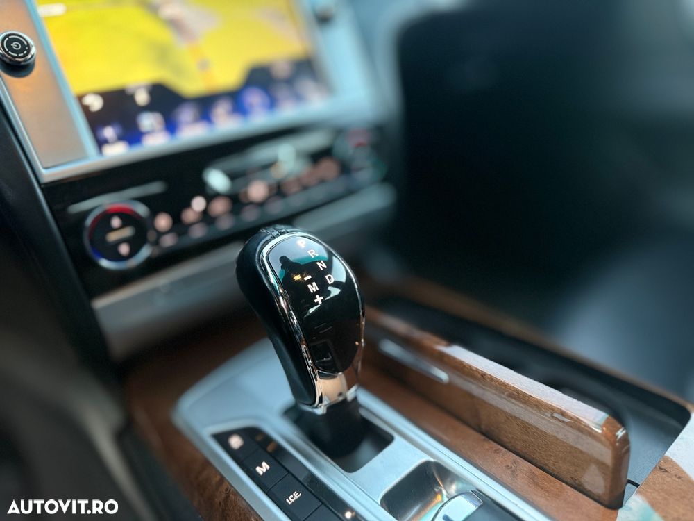 Maserati Quattroporte - 19