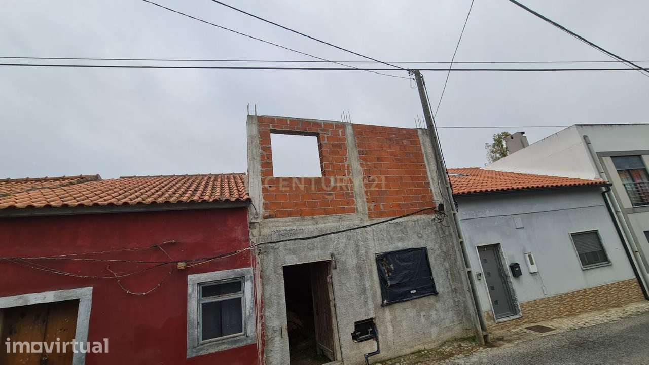 Terreno com Construção de 48m² no Cartaxo – Excelente Oportunidade com - Grande imagem: 2/8