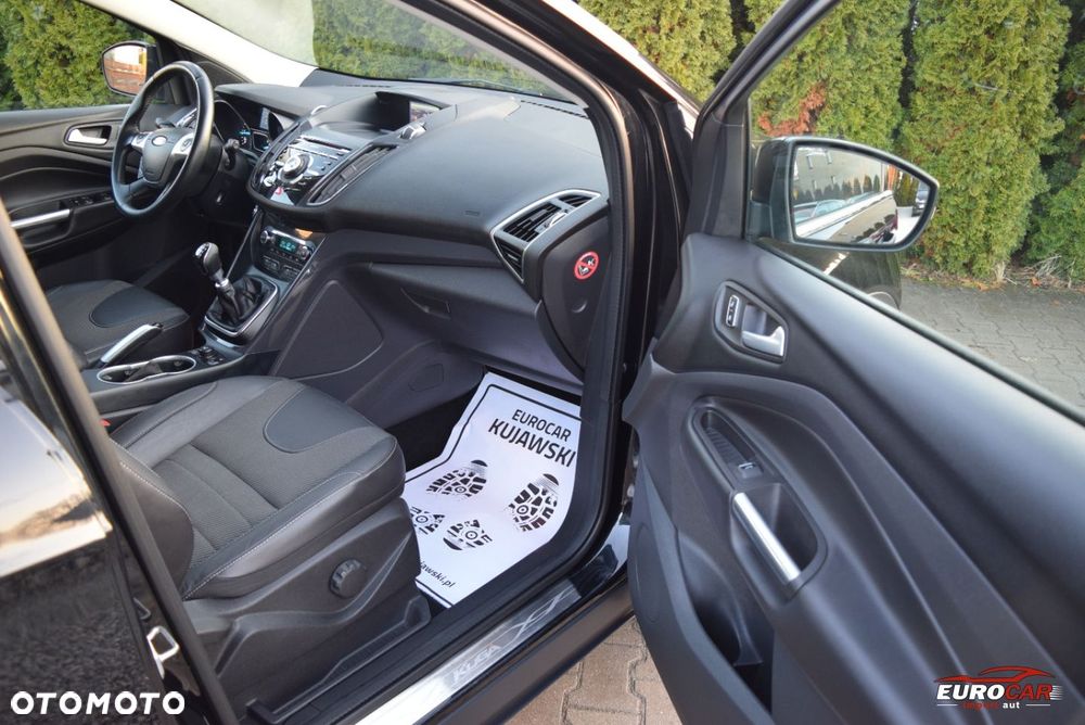 Ford Kuga 2.0 TDCi 2x4 Titanium - 14