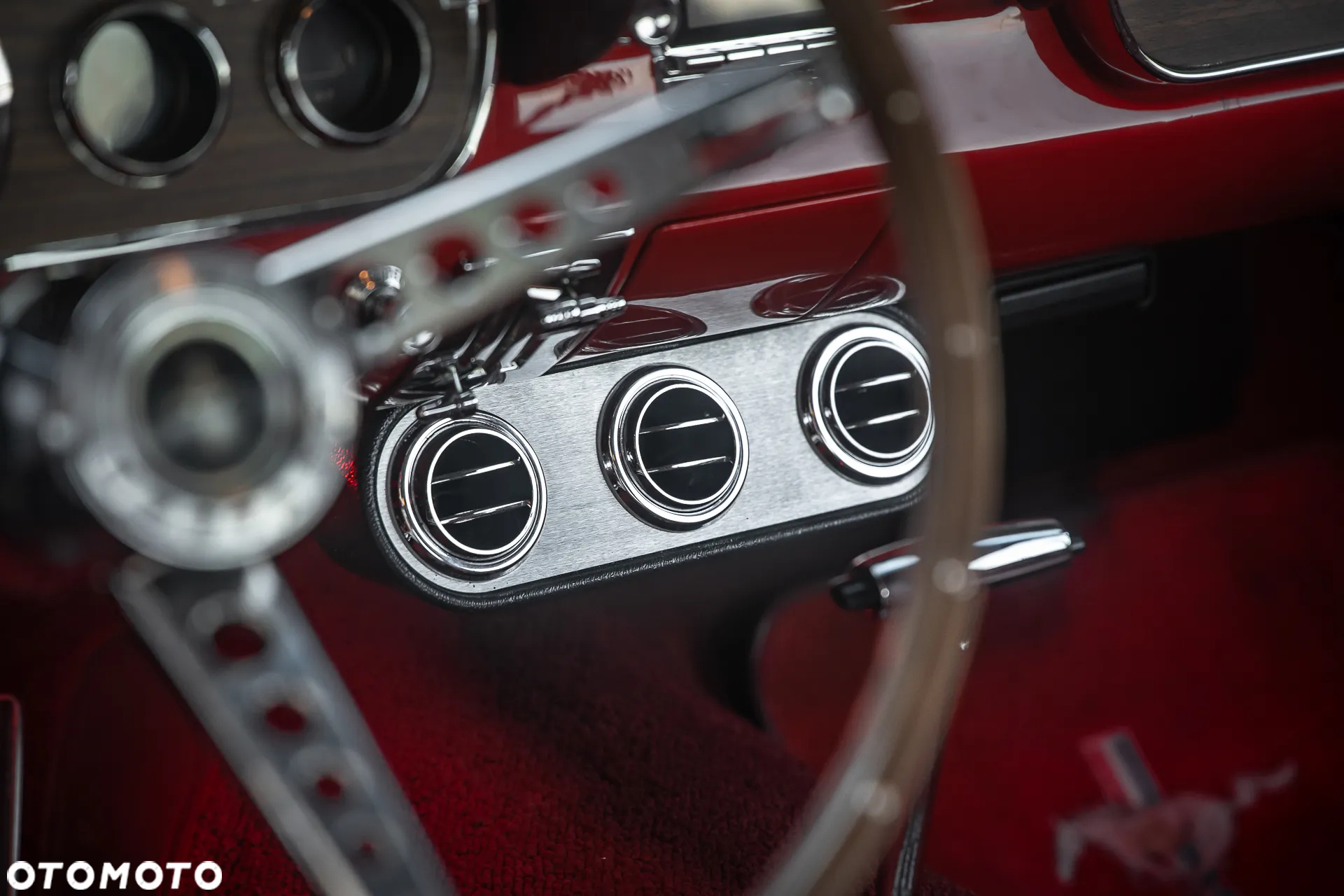 Ford Mustang - 23