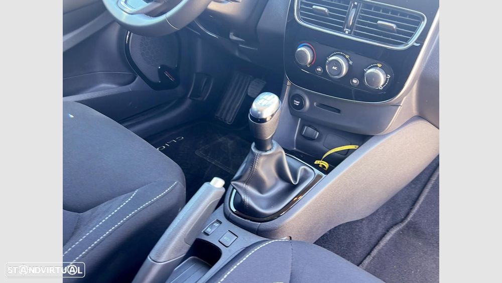 Renault Clio 0.9 TCe Limited - 23