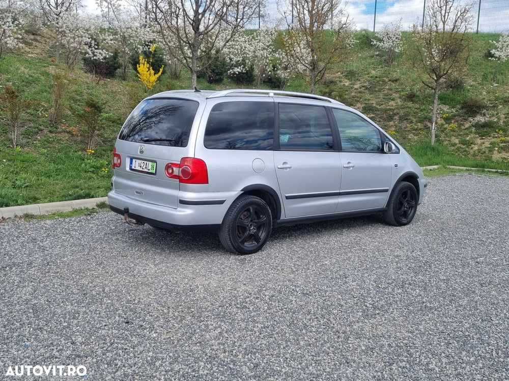Volkswagen Sharan 1.9 TDI 4Motion Goal - 6