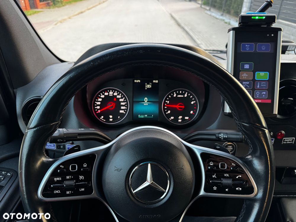 Mercedes-Benz Sprinter - 37