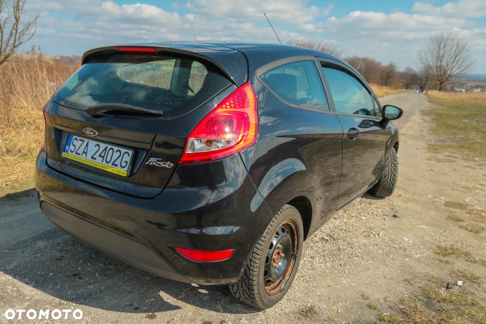 Ford Fiesta - 10