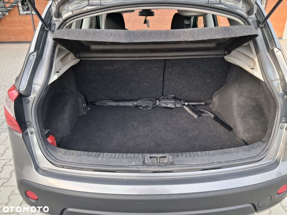 Nissan Qashqai - 12