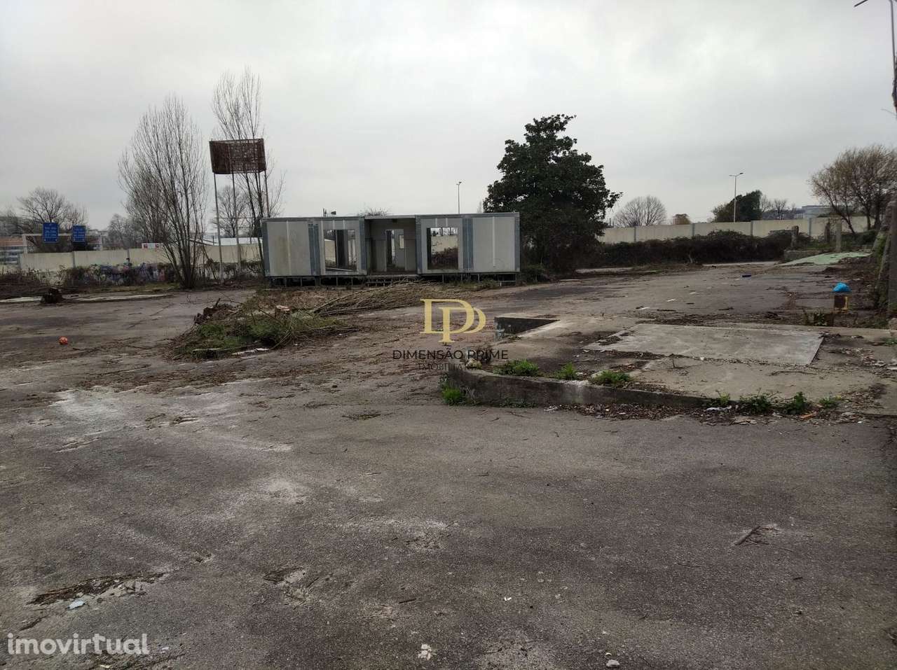 Terreno de 6000 m² em Paranhos  Oportunidade Estratégica junto ao P... - Grande imagem: 2/6