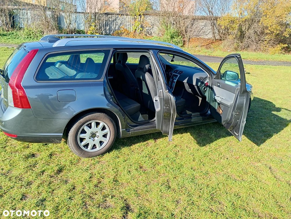 Volvo V50 2.0 Momentum - 14