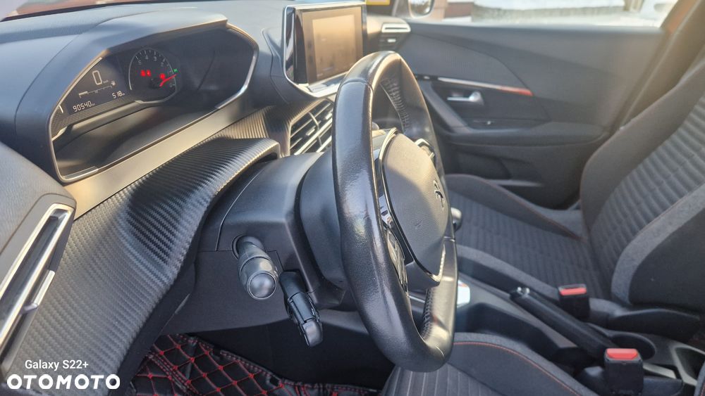 Peugeot 2008 PureTech 100 Allure - 27