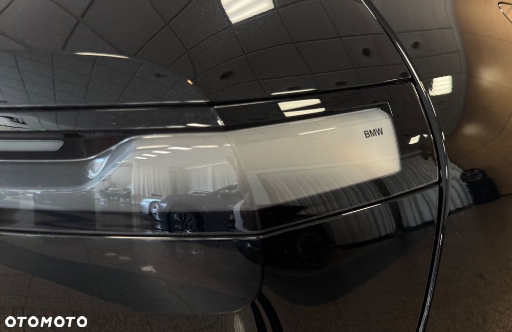 BMW iX xDrive40 76.6kWh - 30