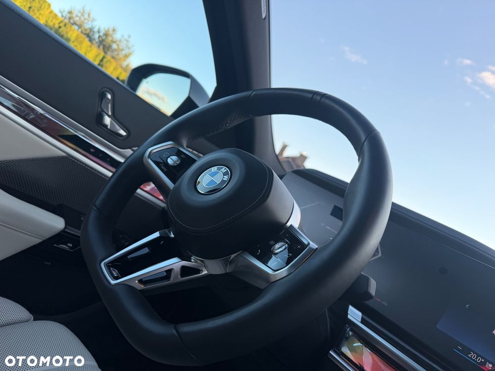 BMW Seria 7 740d xDrive mHEV sport - 29