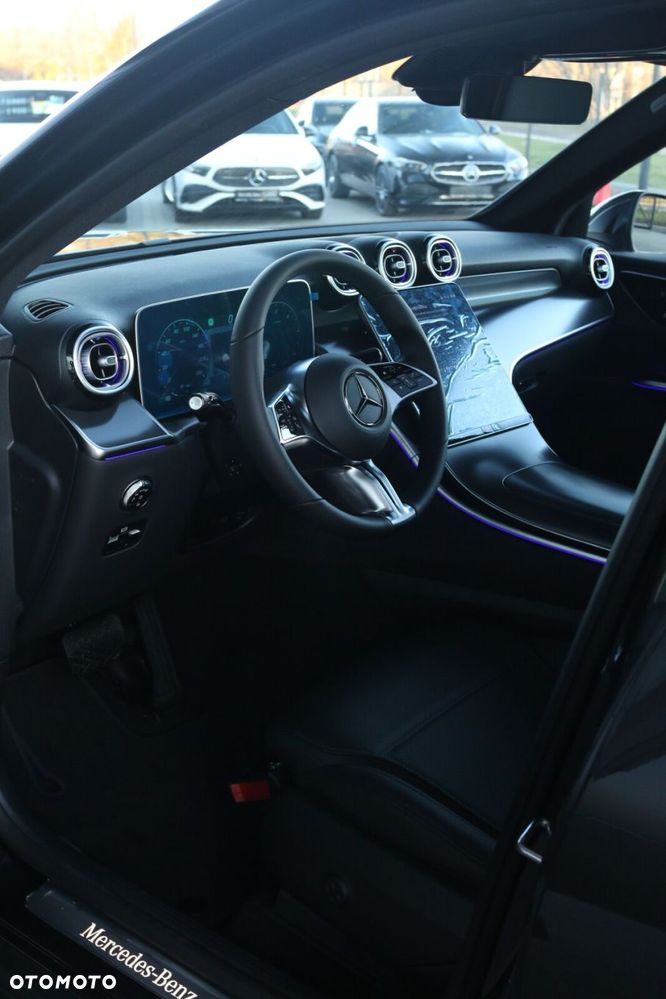 Mercedes-Benz GLC - 29