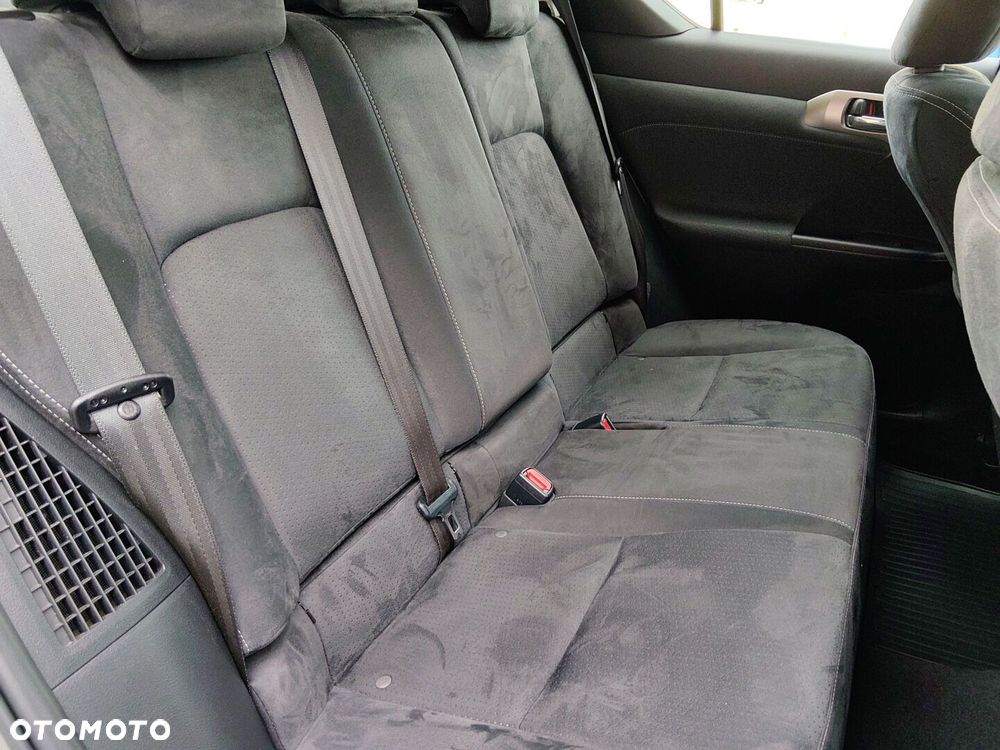 Lexus CT 200h Elegance EU6 - 16