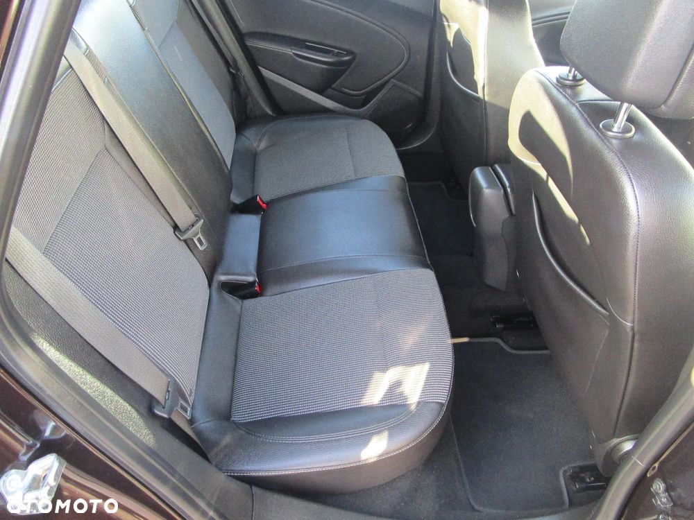 Opel Astra 1.4 T Cosmo - 27