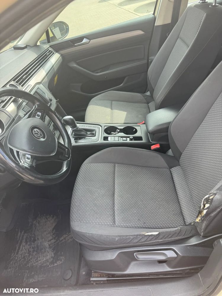 Volkswagen Passat 2.0 TDI (BlueMotion Technology) Comfortline - 4