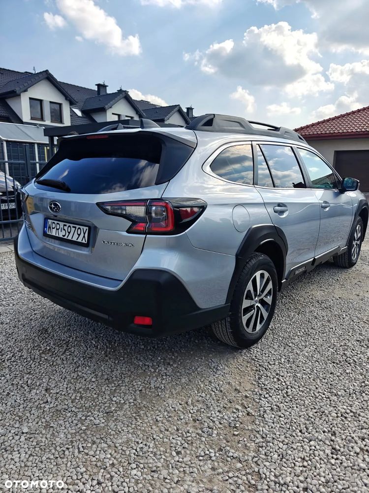 Subaru Outback 2.5i Lineartronic Platinum - 3
