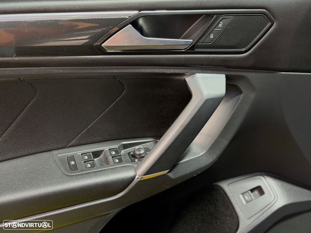 VW Tiguan Allspace 2.0 TDI Highine DSG - 23