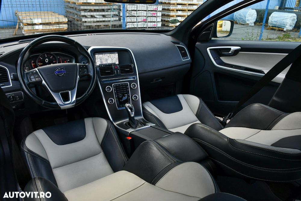 Volvo XC 60 D3 Geartronic Momentum - 14