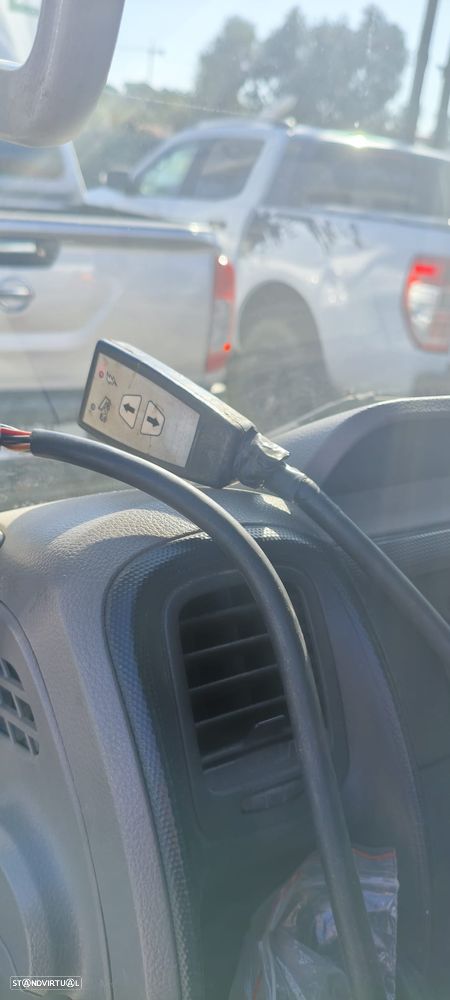 Nissan CABSTAR 2.5 BASCULANTE - 9