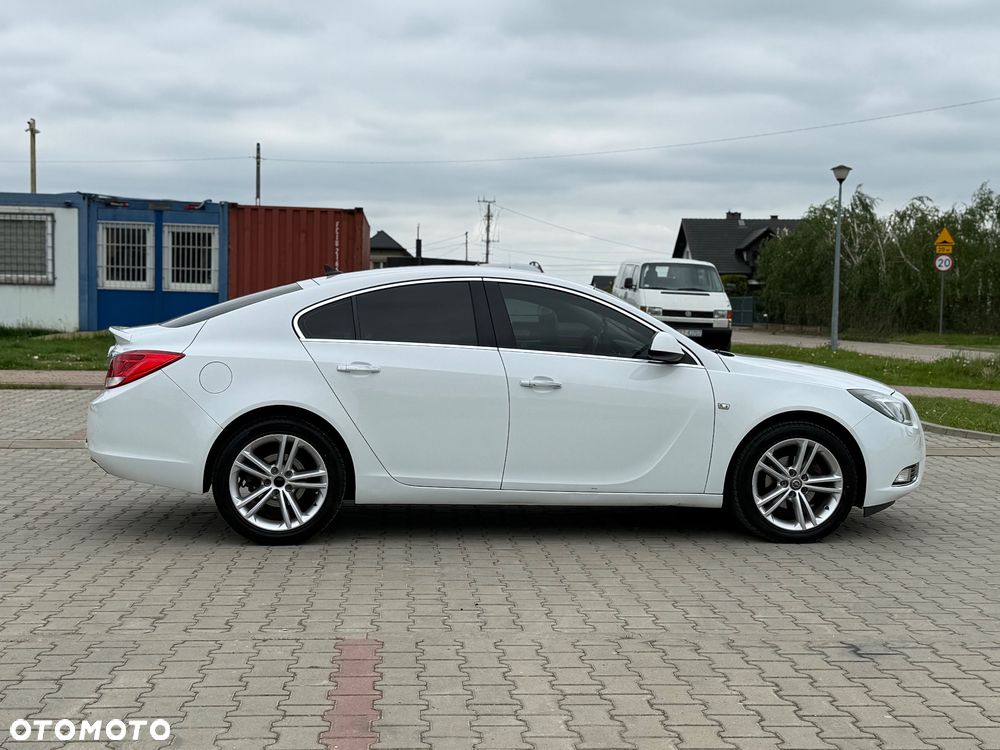 Opel Insignia - 16
