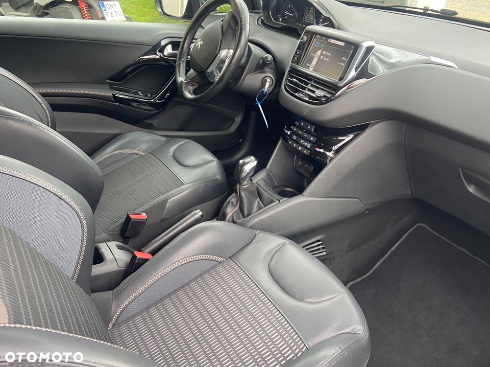 Peugeot 208 1.6 VTi Allure - 15