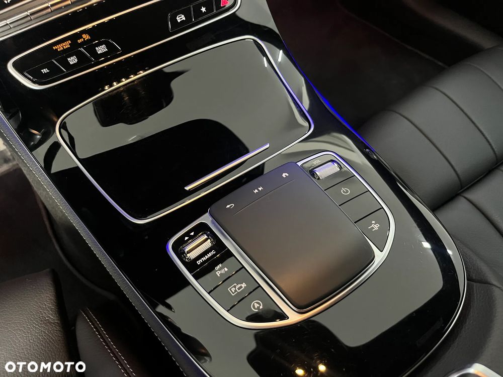 Mercedes-Benz Klasa E 220 d Coupe 9G-TRONIC AMG Line - 15