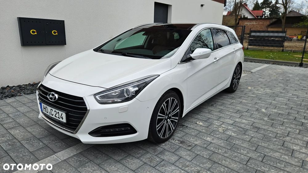 Hyundai i40 Kombi 2.0 Automatik Premium - 1