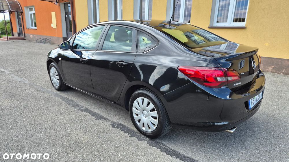 Opel Astra 1.4 Turbo - 8