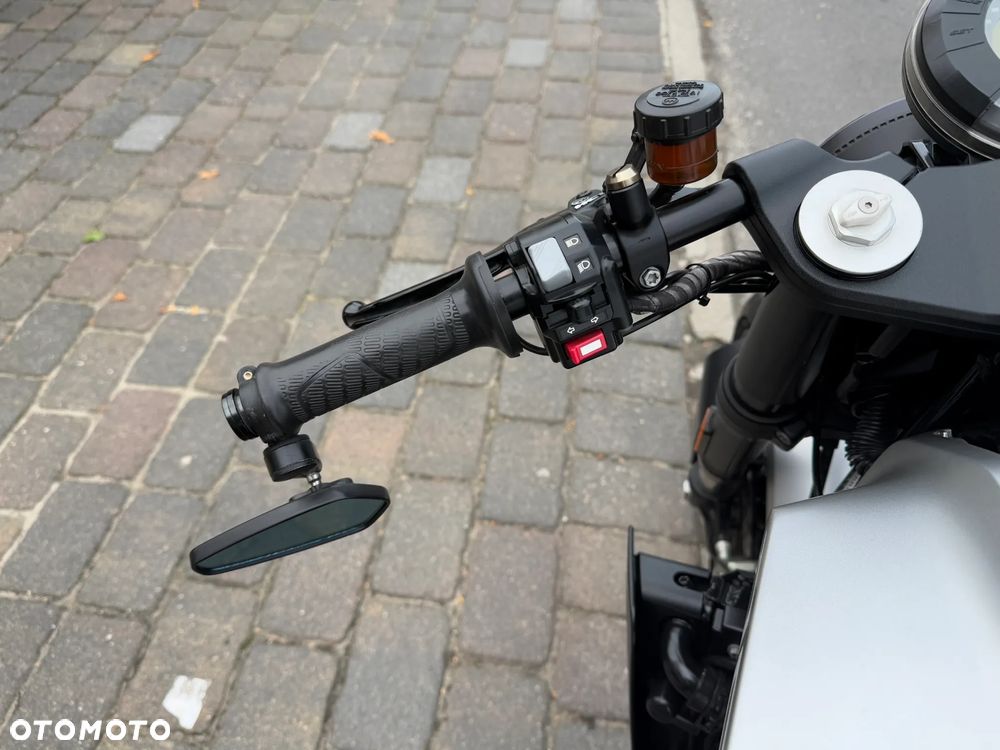 Husqvarna Vitpilen - 11