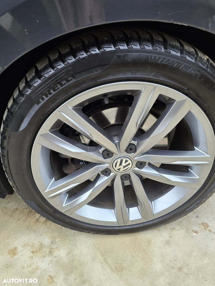 Volkswagen Passat Variant 2.0 TDI DSG 4Motion Highline - 20