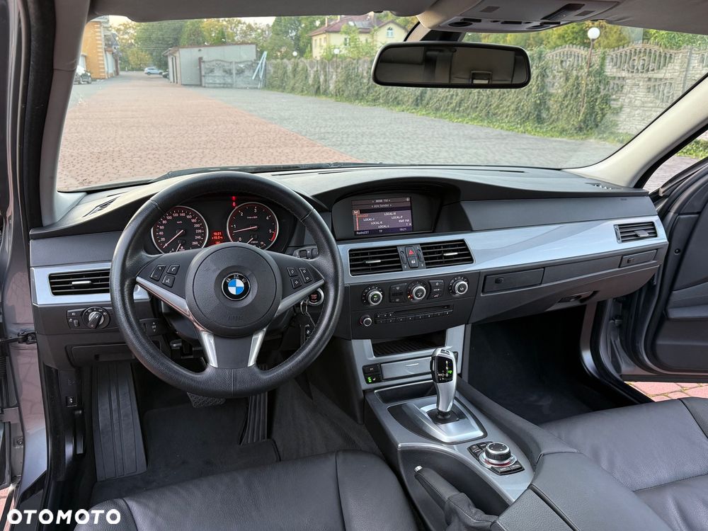 BMW Seria 5 525d Edition Lifestyle - 30