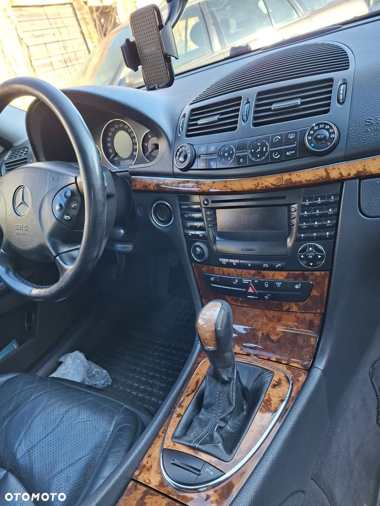 Mercedes-Benz Klasa E 270 CDI Elegance - 8