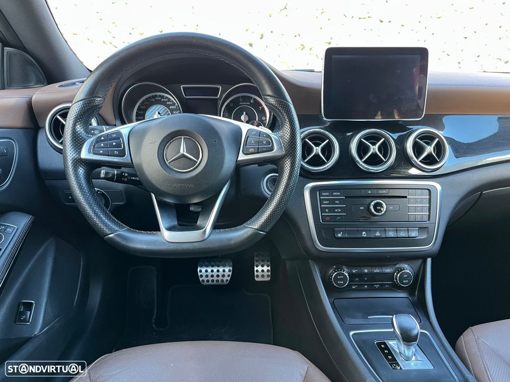 Mercedes-Benz CLA 45 AMG 4Matic 7G-DCT Orange Art Edition - 5