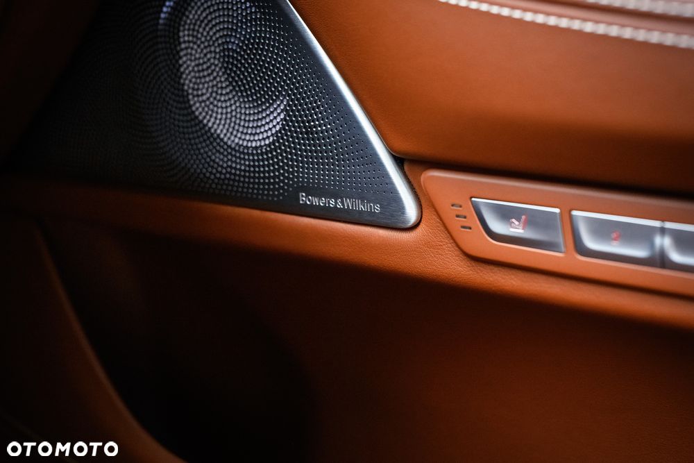 BMW Seria 7 750i - 23