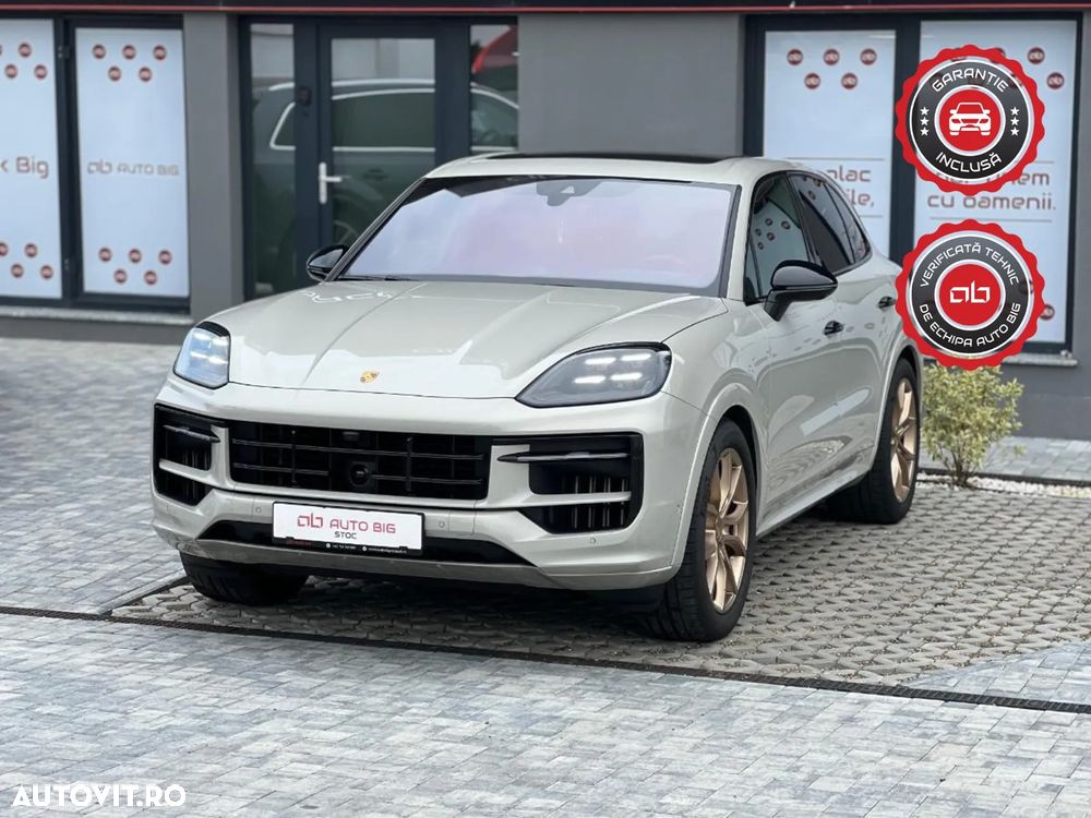 Porsche Cayenne - 1